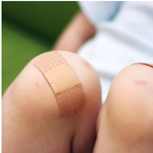 bandage-applied-on-to-knee